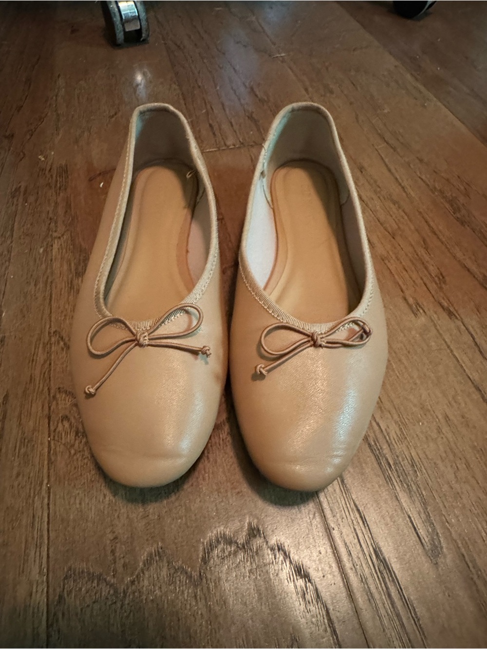 Old Navy Tan Beige Ballet Flats with Bow Accent